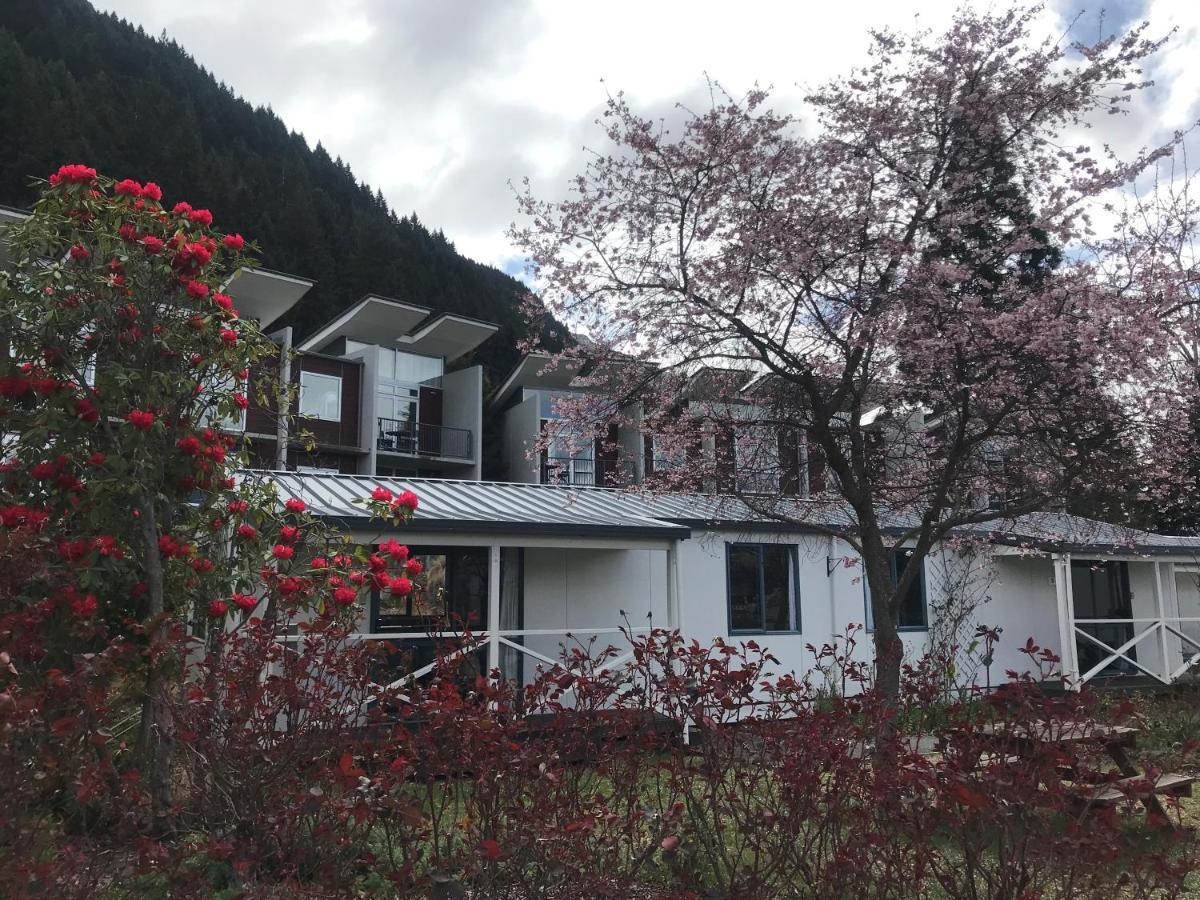 Hampshire - Lakeview 4* Queenstown