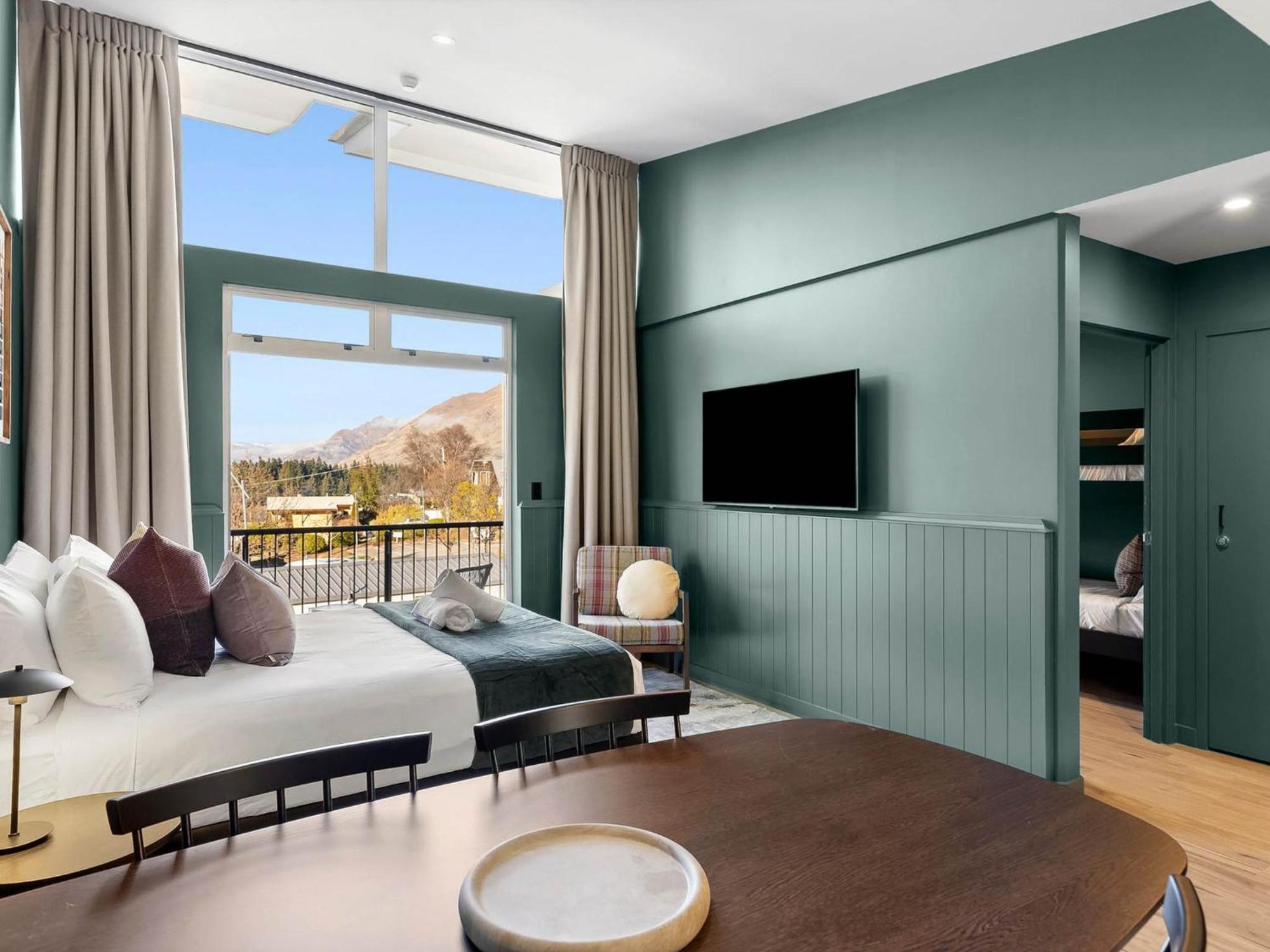Hampshire - Lakeview 4* Queenstown